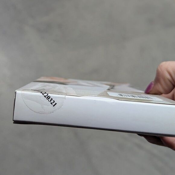 Ideal of Sweden Floral Romance Phone Case for iPhone 14 Plus - NEW in box - Picture 4 of 5